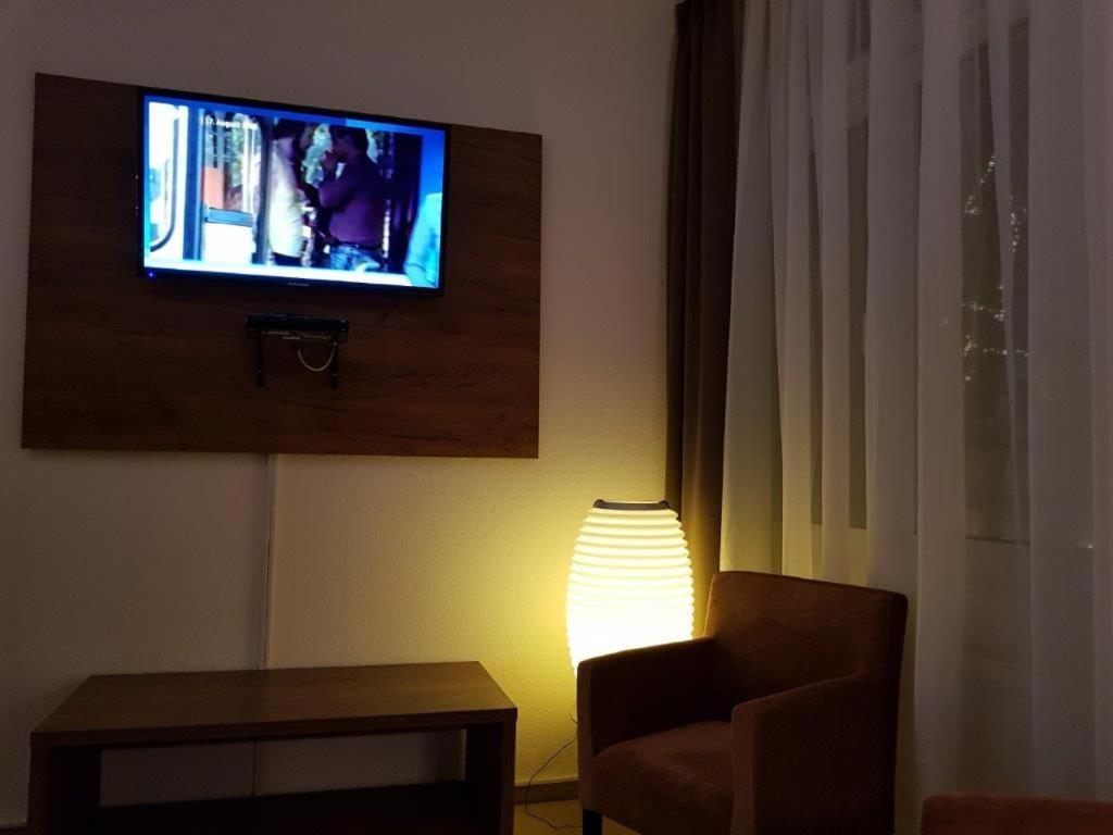 Arthotel Bad Pyrmont Bagian luar foto