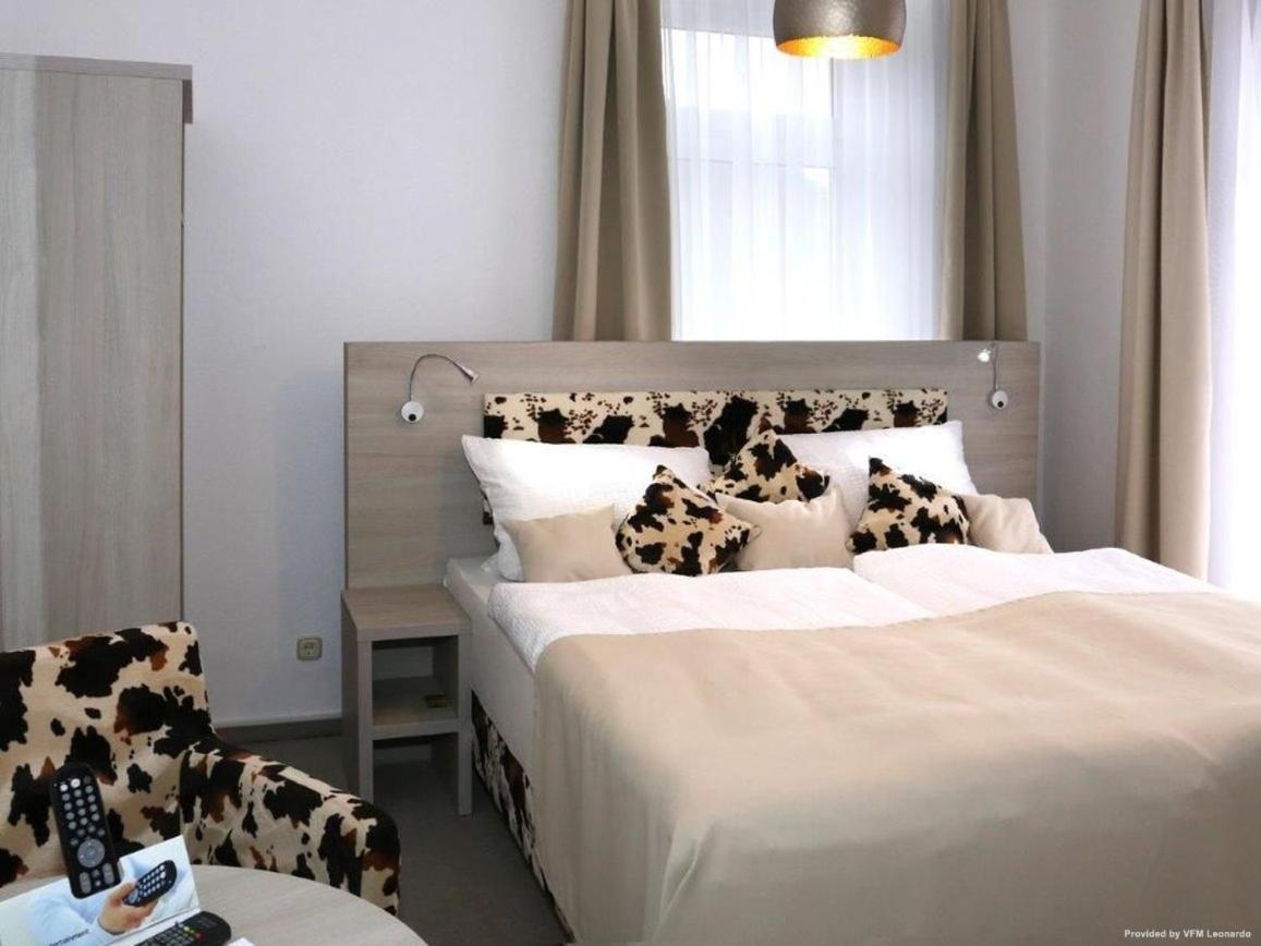 Arthotel Bad Pyrmont Bagian luar foto